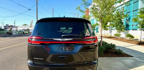 Chrysler Pacifica 2023