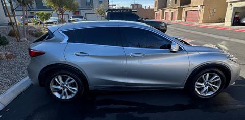 INFINITI QX30 2017