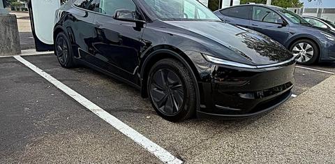 Tesla Model Y 2026