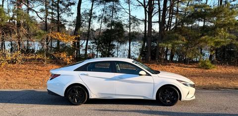 Hyundai Elantra 2021