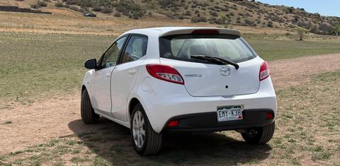 Mazda Mazda2 2014
