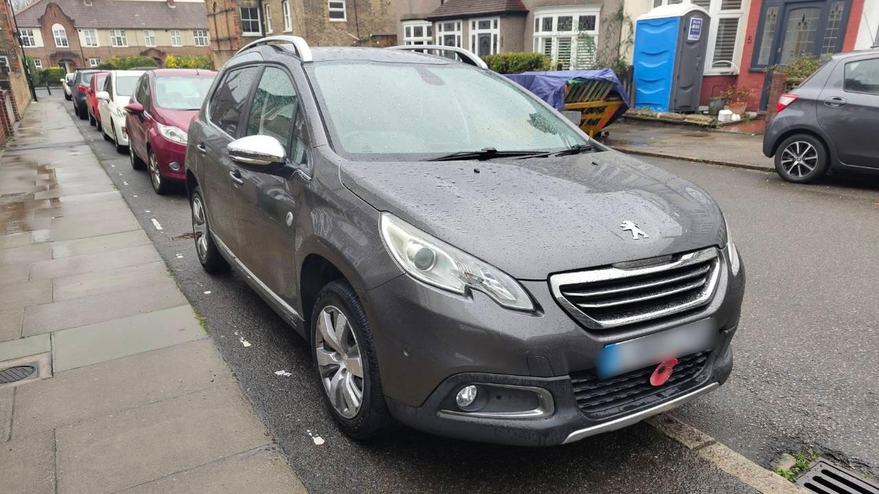 Peugeot 2008 2015 in Bromley