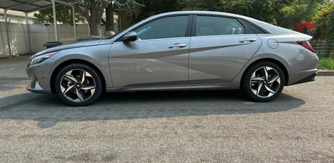 Hyundai Elantra Hybrid 2023