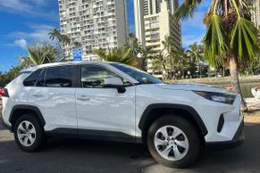 Toyota RAV4 2022 in Honolulu