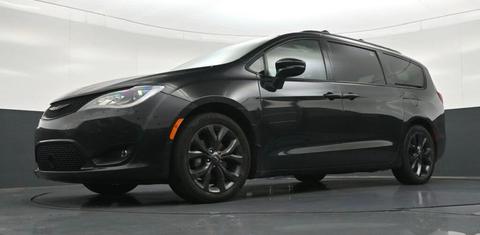 Chrysler Pacifica 2018