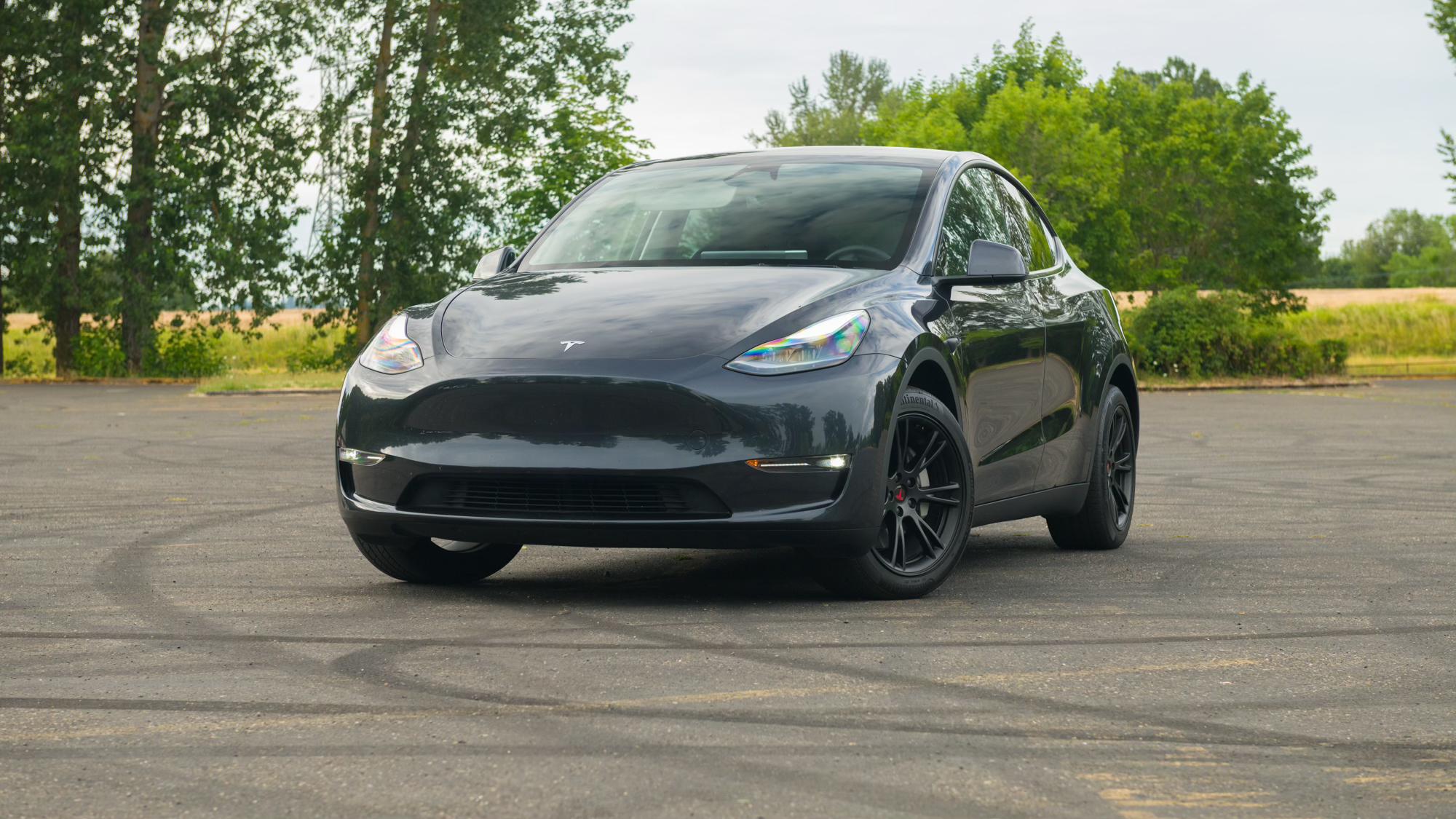 Tesla Model Y 2024 in Troutdale, OR