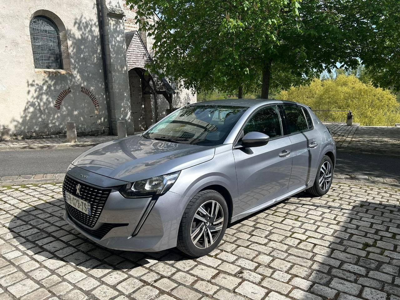 Peugeot 208 2019 à Chartres
