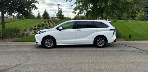 Toyota Sienna 2026