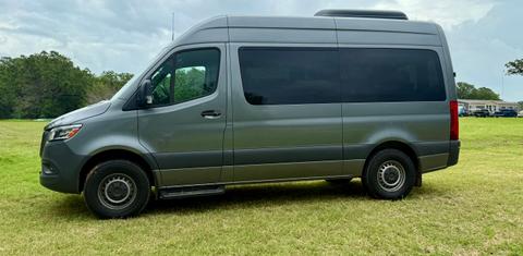 Mercedes-Benz Sprinter 2024