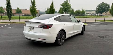 Tesla Model 3 2023