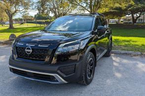 Nissan Pathfinder car