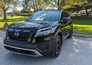 Nissan Pathfinder car