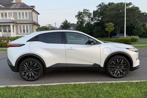 Toyota C-HR 2026 in Brick Township