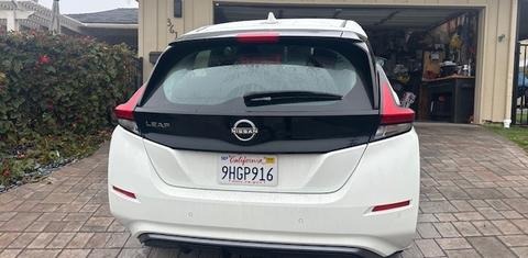 Nissan LEAF 2024