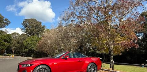 Ford MUSTANG 2025