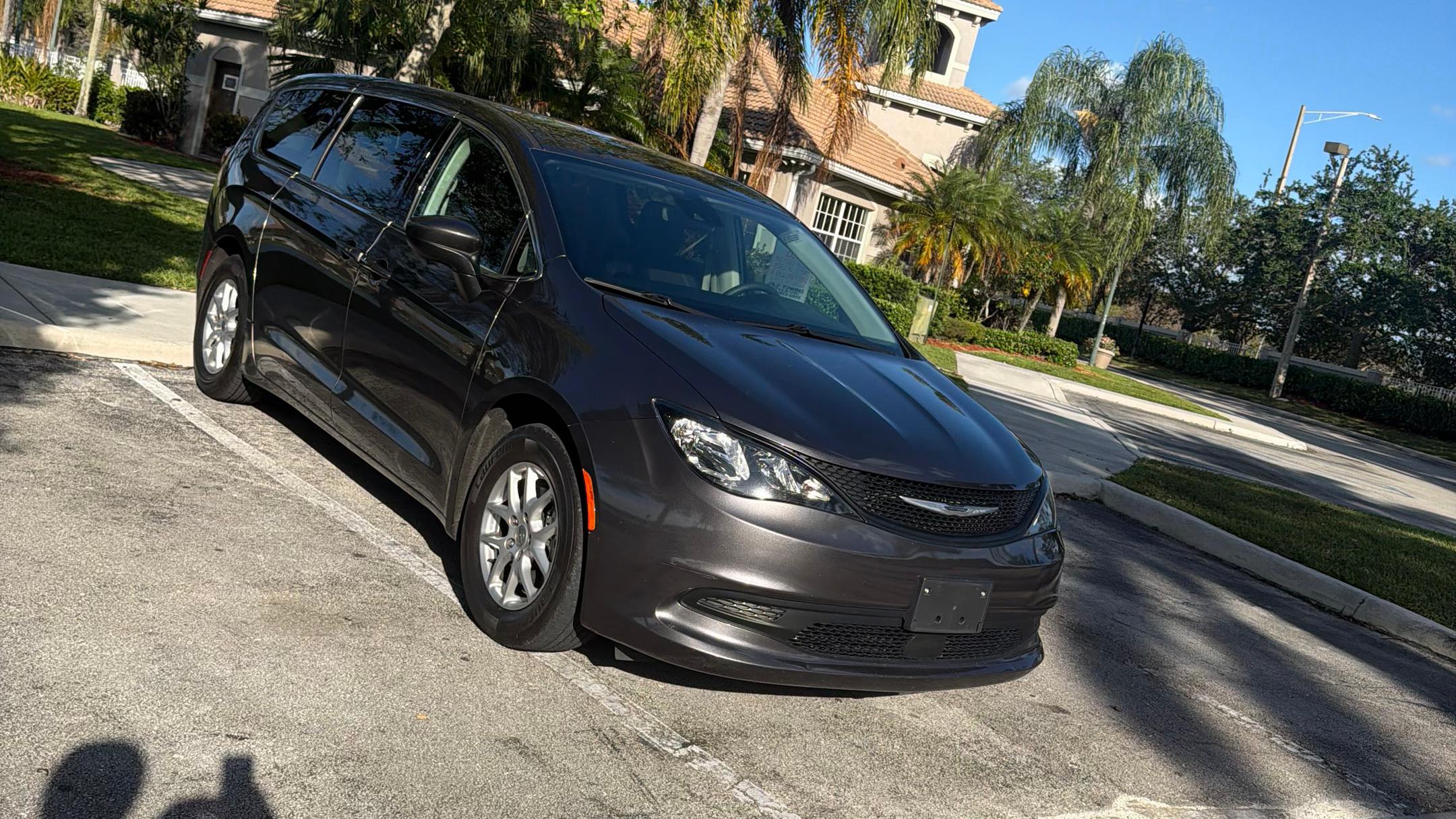 Chrysler Voyager 2023 in 