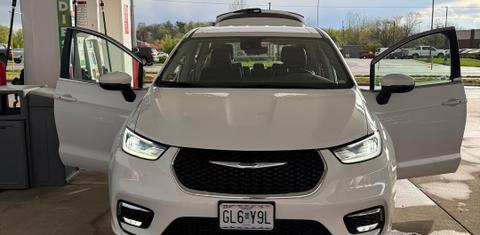 Chrysler Pacifica 2023