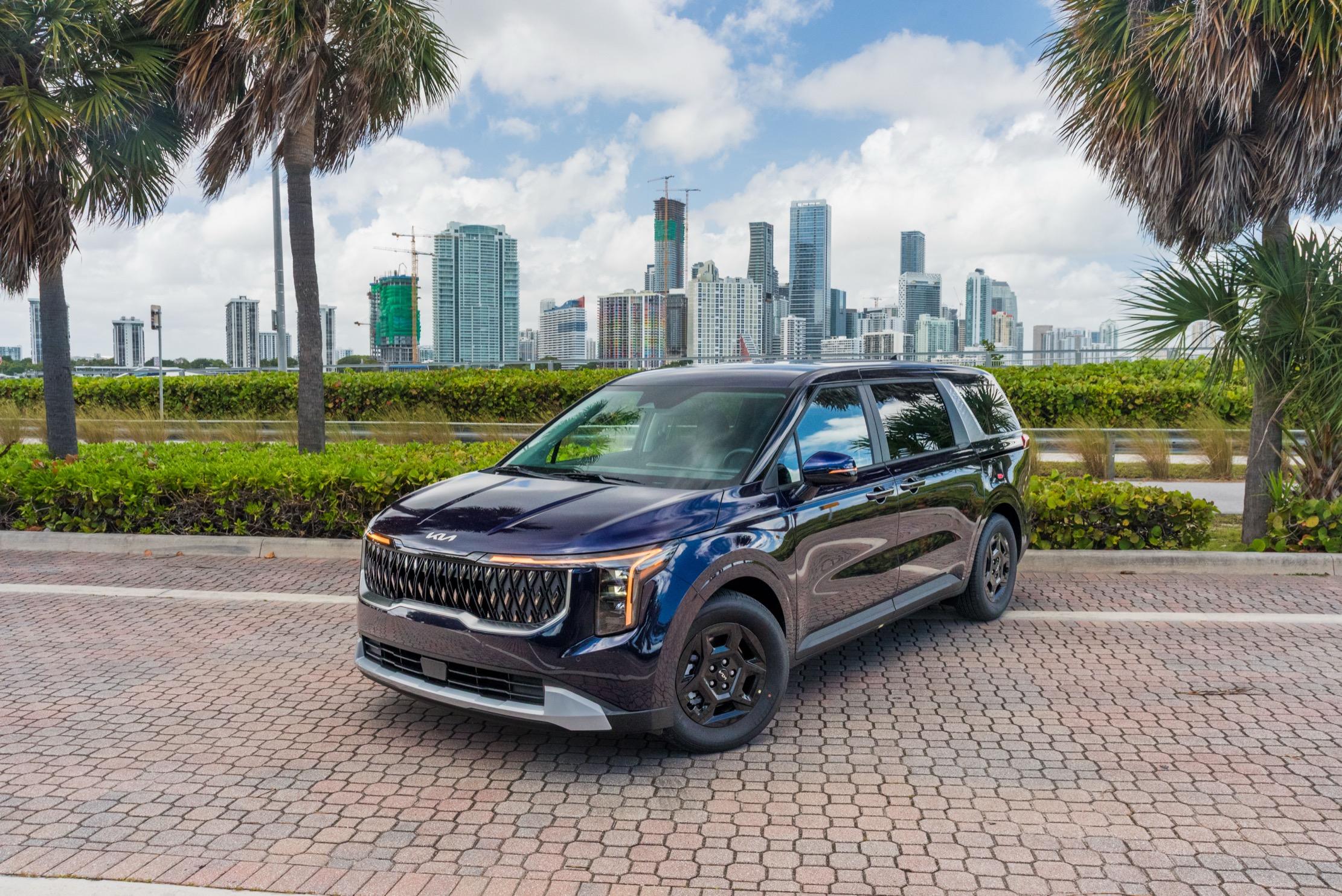 Kia Carnival 2026 in Miami, FL
