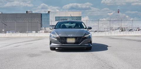 Hyundai Elantra 2023
