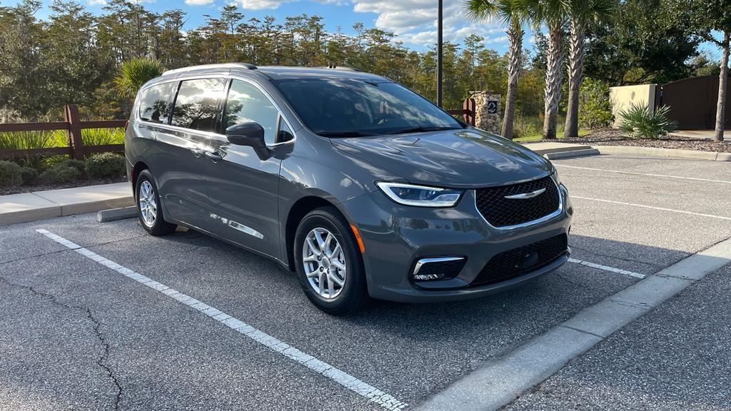 Chrysler Pacifica 2022 in Orlando, FL