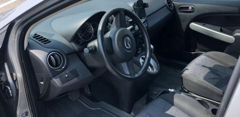 Mazda Mazda2 2012