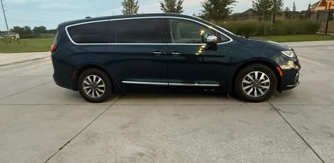 Chrysler Pacifica 2022