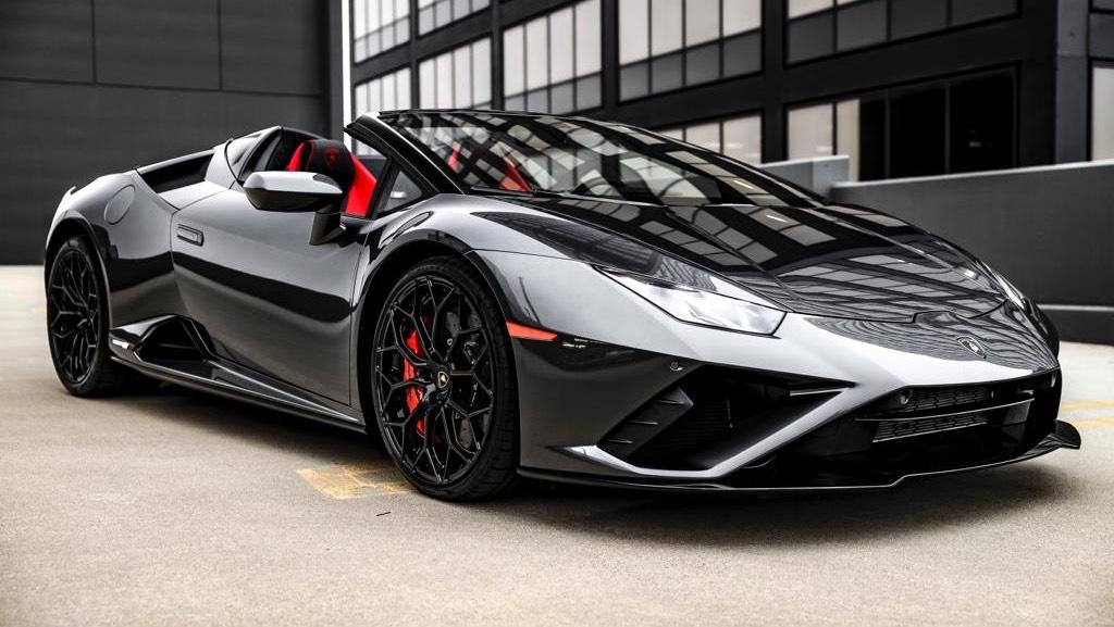 Lamborghini Huracan EVO 2023 in Beverly Hills, CA