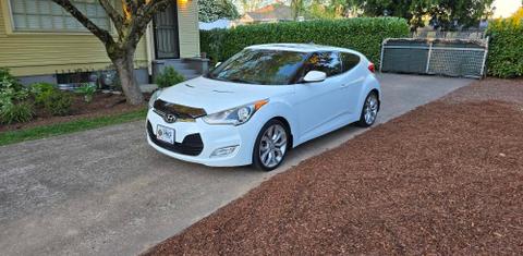 Hyundai Veloster 2013