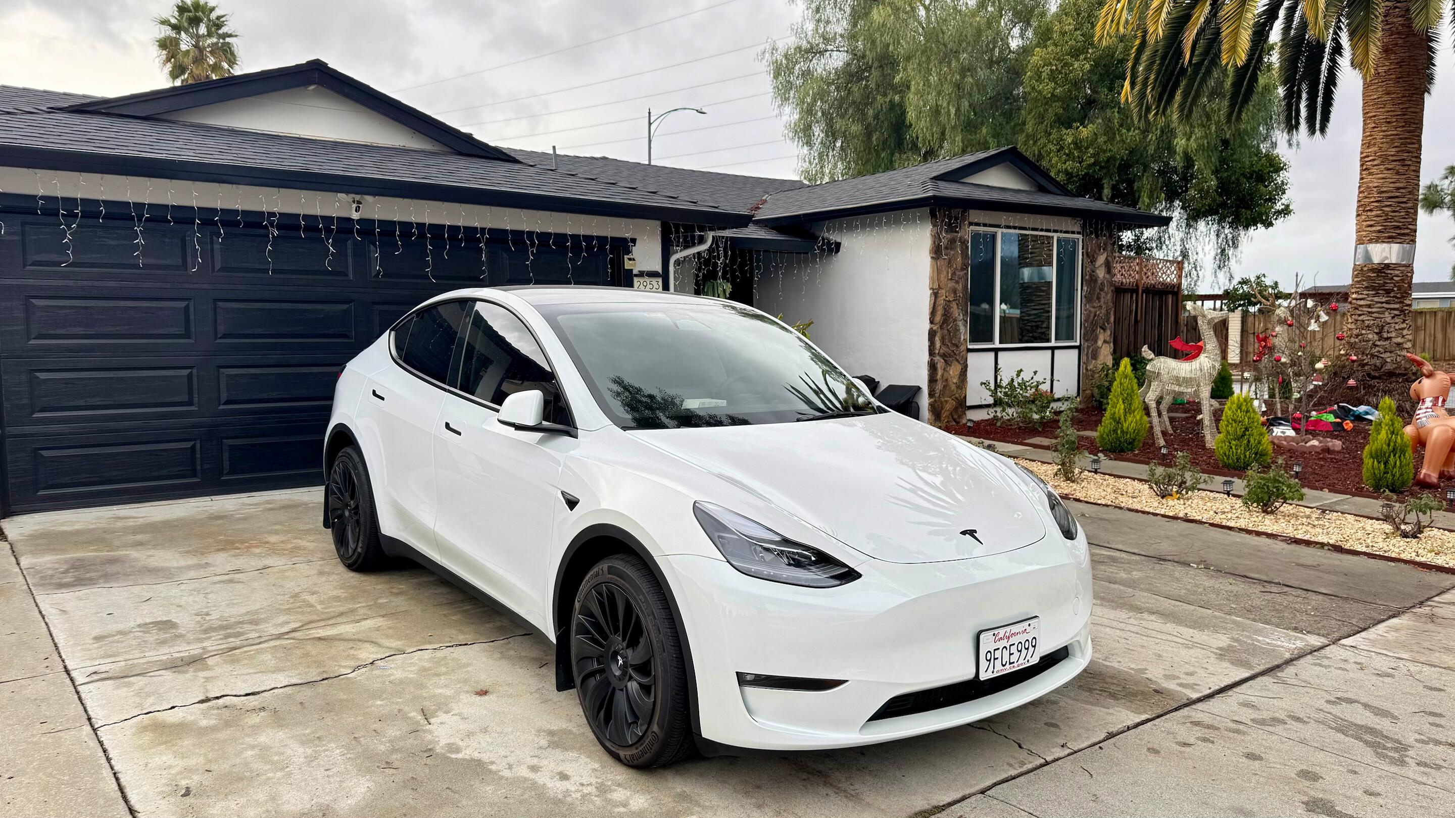 Tesla Model Y 2023 in 