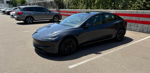 Tesla Model 3 2024