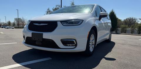 Chrysler Pacifica 2023