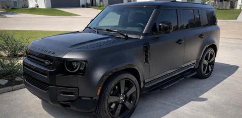 Land Rover Defender 2025