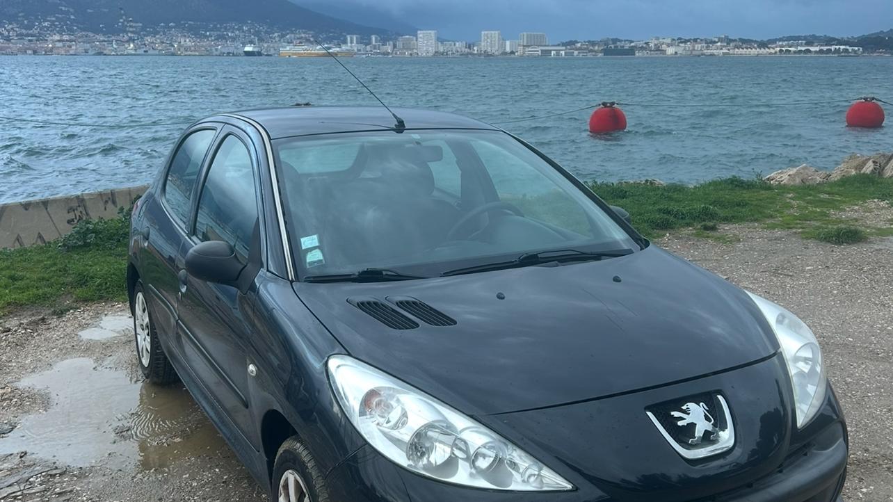 Peugeot 206+ 2010 à Toulon