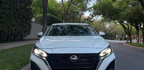 Nissan Altima 2023