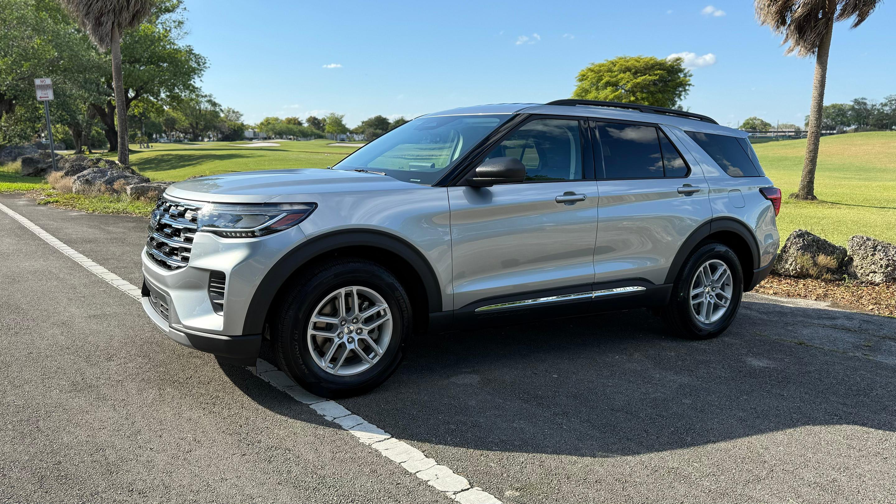 Ford Explorer 2025 in Miami, FL