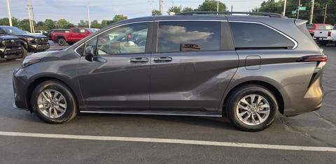 Toyota Sienna 2025