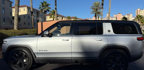 Rivian R1S 2026