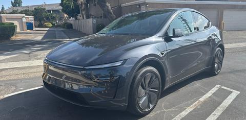 Tesla Model Y 2026