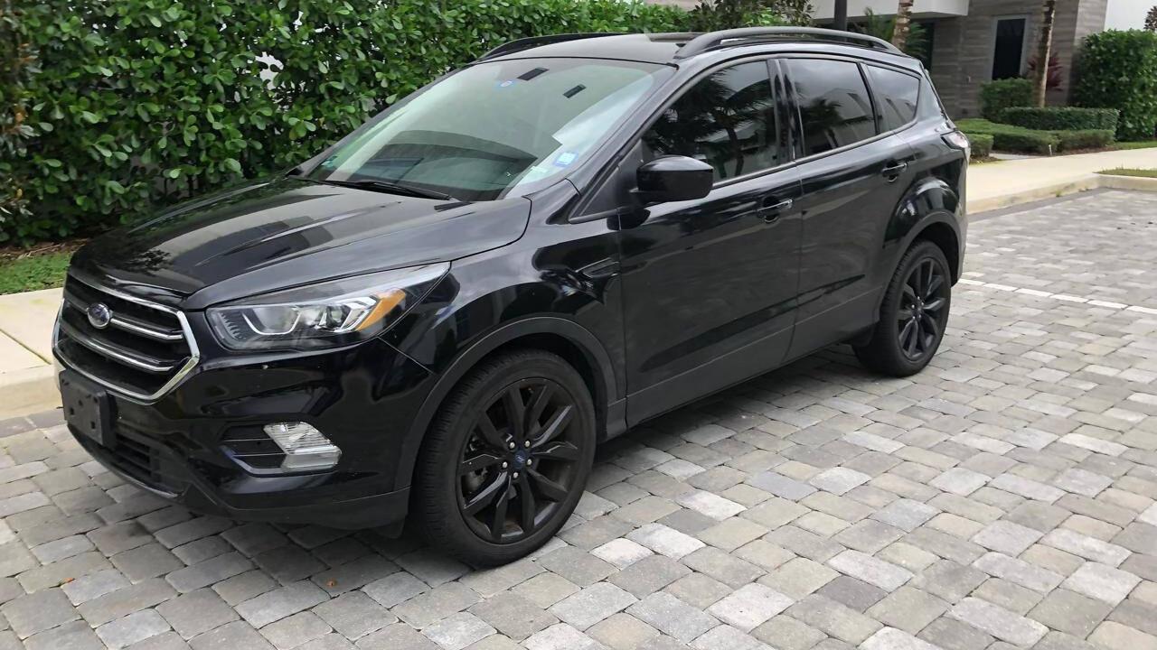 Ford Escape 2017 in 
