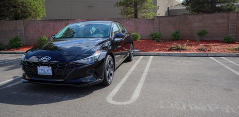 Hyundai Elantra 2023