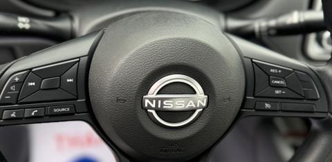 Nissan Versa 2025