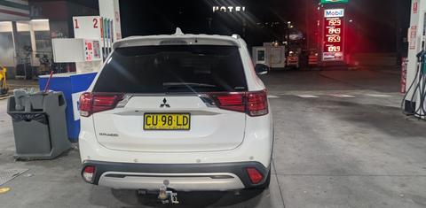Mitsubishi OUTLANDER 2019