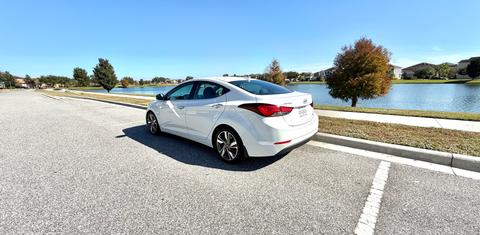 Hyundai Elantra 2015