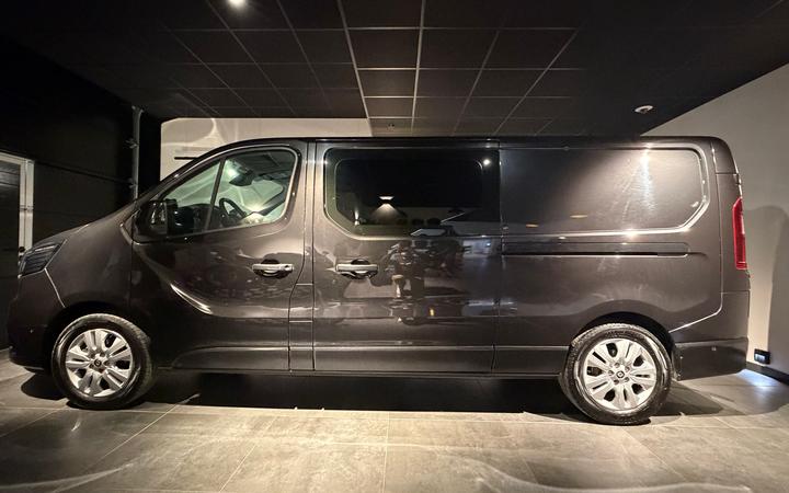 Renault TRAFIC III 2023