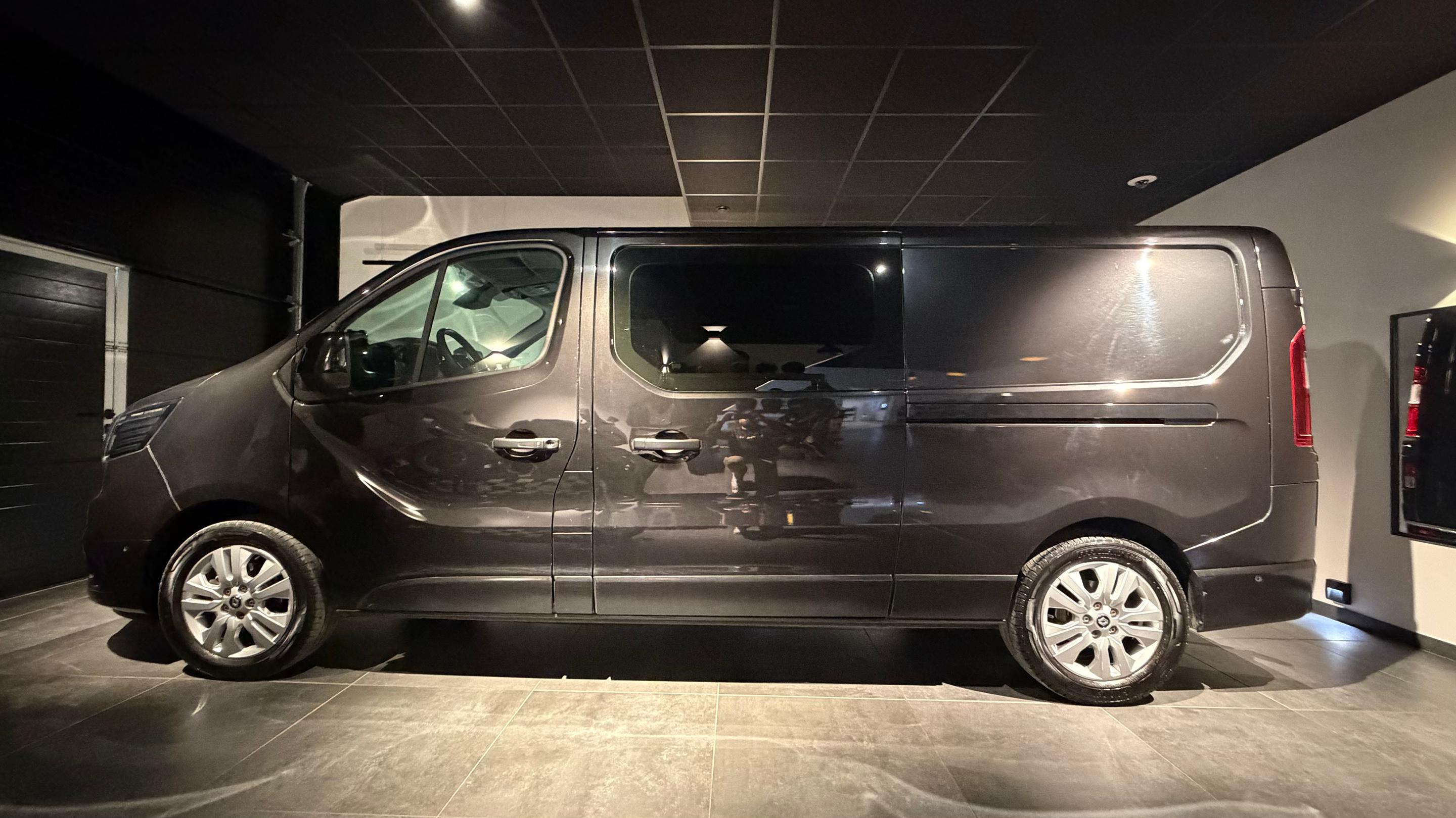 Renault TRAFIC III 2023 à Pont-du-Château