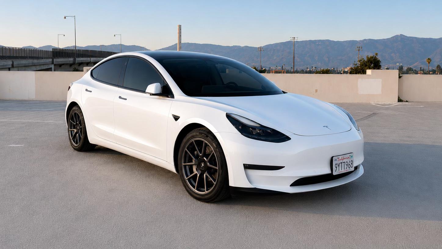 Tesla Model 3 2021 in Ontario, CA