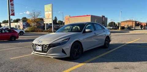 Hyundai Elantra 2022