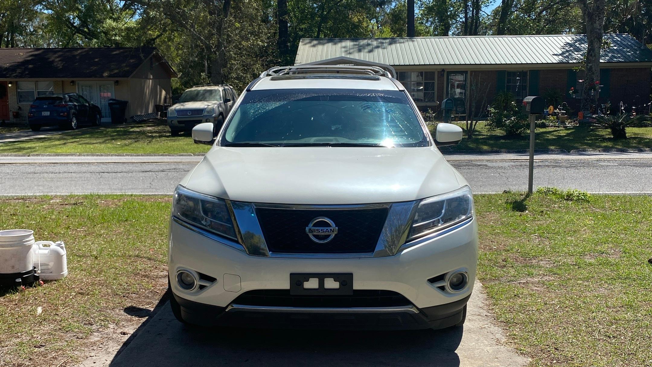 Nissan Pathfinder 2015 in Brunswick, GA