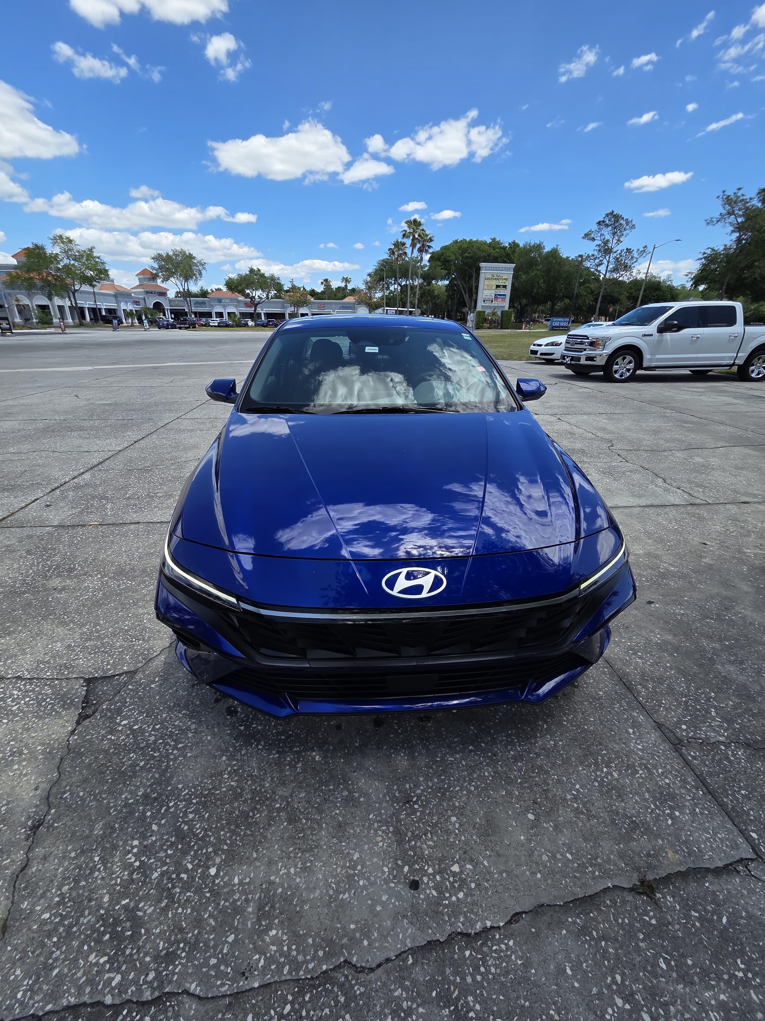 Hyundai Elantra 2025 in 