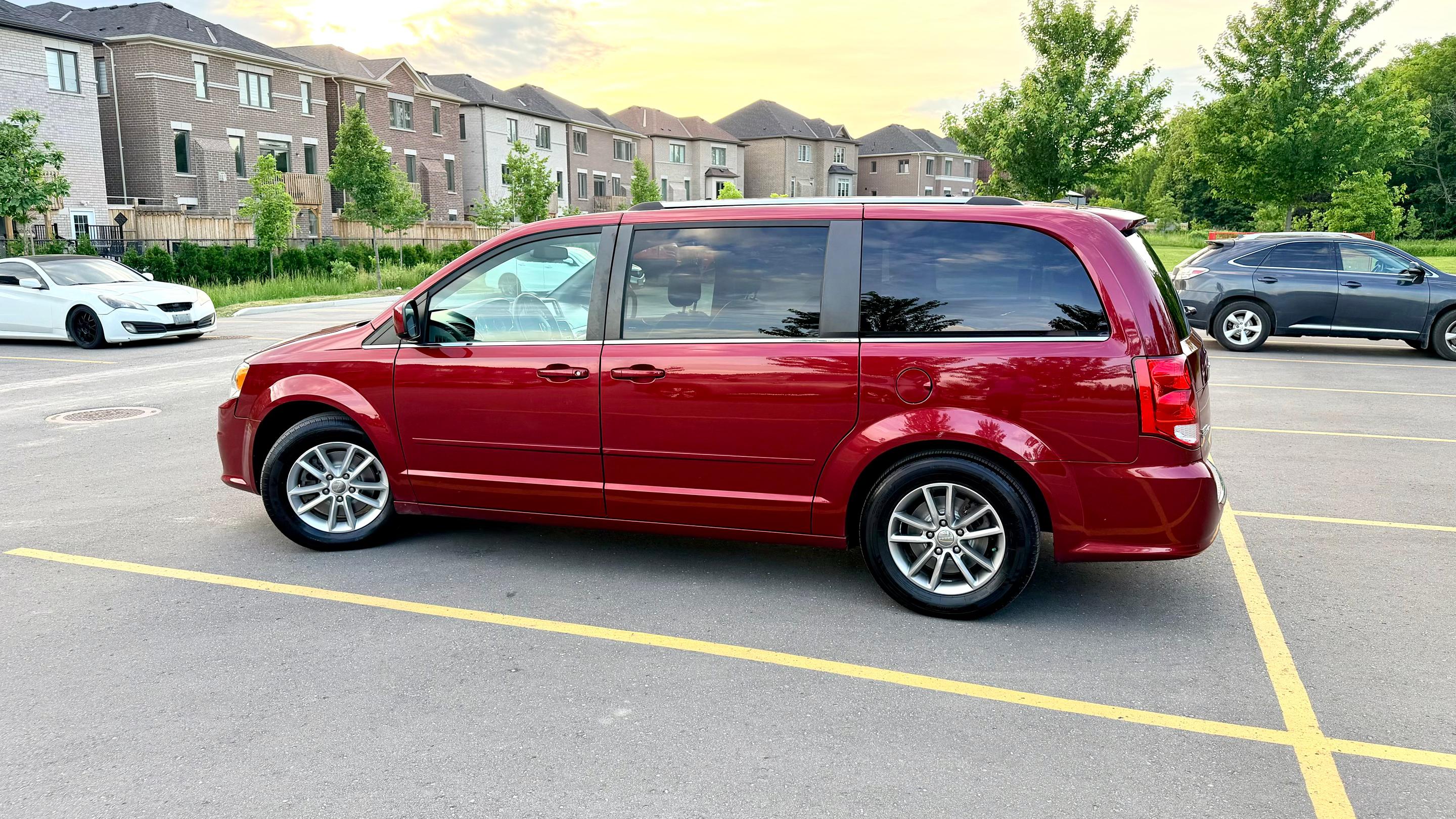 Dodge Grand Caravan 2015 in Whitby, ON